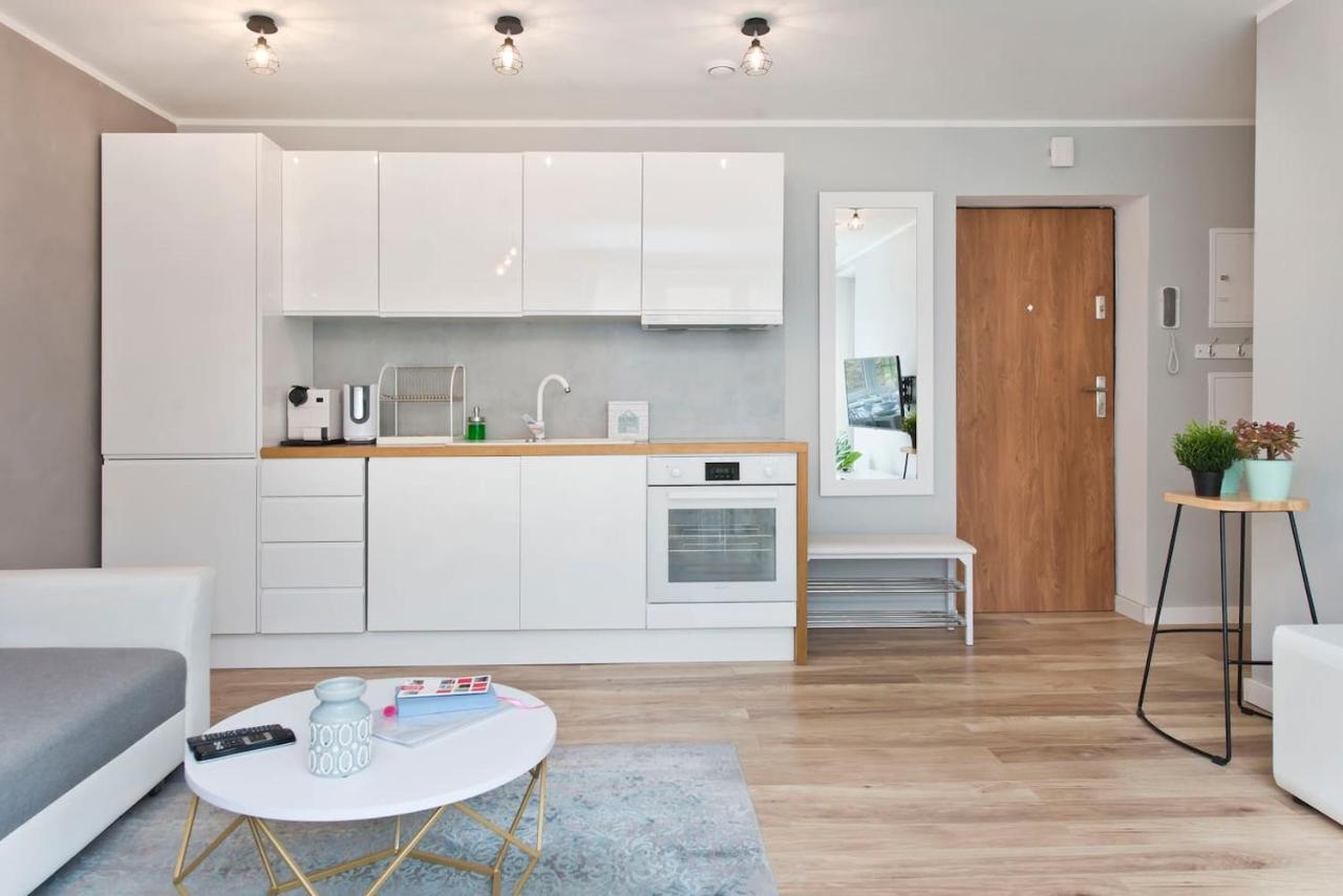 Stay Hip In Vibrant Centrally Located Apartment In Old Town กดัญสก์ ภายนอก รูปภาพ